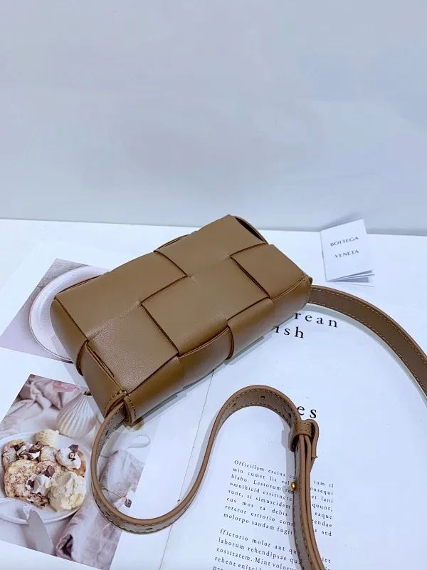 All categories 💚 Authentic bags 💚 BV 2025 new BV crossbody bag